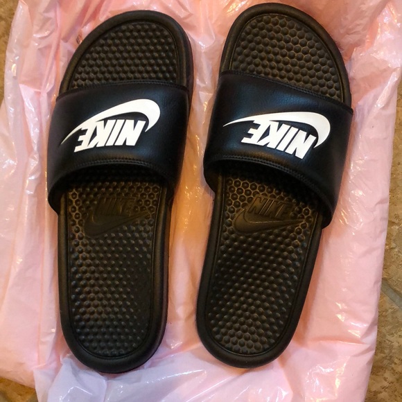 Nike Other - Niki walking flip flops